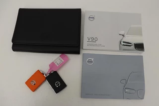 Volvo V90 Volvo V90 2.0 T6 Recharge AWD Inscription | Trekhaak | Leder | Stoel & stuurverwarming | Adaptive cruise | Kinderzitjes | Camera | PHEV - afbeelding nr 25