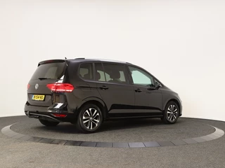 Volkswagen Touran Volkswagen Touran 1.0 TSI Comfortline | 7-persoons | Navigatie | Afn. Trekhaak | S - afbeelding nr 2