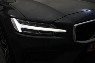 Volvo V60 Volvo V60 2.0 T5 Momentum Pro Automaat - Carplay, Stoelverw. - afbeelding nr 23