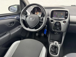 Toyota Aygo Toyota Aygo 1.0 VVT-i x-play Airco Camera Bluetooth Media player Nieuwe 4 seizoenen banden - afbeelding nr 25