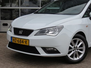 SEAT Ibiza SEAT Ibiza 1.0 TSI ECOTSI STYLE CON / Navi / Cruise / Sportvelgen - afbeelding nr 4