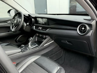 Alfa Romeo Stelvio Alfa Romeo Stelvio 2.2d AWD Autom Led Cruise Carplay Camera 2018 Vol Opties Eerste Eigenaar Hoge Instap - afbeelding nr 2