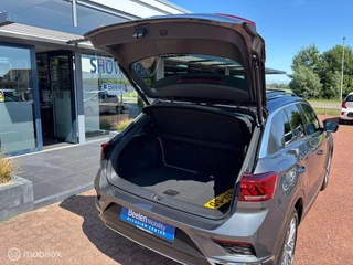 Volkswagen T-Roc Volkswagen T-Roc 1.5 TSI Sport | Pano | Trekhaak | Stoelverwarm - afbeelding nr 7