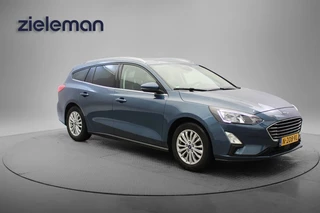 Ford Focus Wagon 1.0 EcoBoost Titanium X Business Automaat - Carplay, Navi, Cruise, Clima, Camera