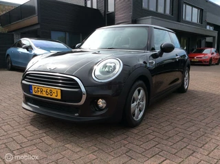 MINI Cooper Mini Mini 1.5 Cooper Chili Serious Business stoelverw Navi Lm Vlg - afbeelding nr 1