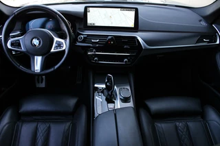 BMW 5 Serie BMW 5-serie Touring 520i M-Sport | Comfortstoelen | Org. NL - afbeelding nr 4