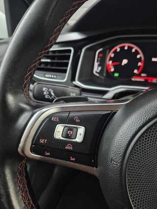 Volkswagen Polo Volkswagen Polo 2.0 TSI GTI /ACC/Virtual/Led/Sport/Carplay/ - afbeelding nr 19