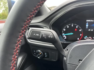 Ford Focus Ford Focus Wagon 1.0 EcoBoost Hybrid ST Line  155pk Automaat | Adaptive cruise control | Winter Pack | Dodehoeksensoren | Camera - afbeelding nr 20