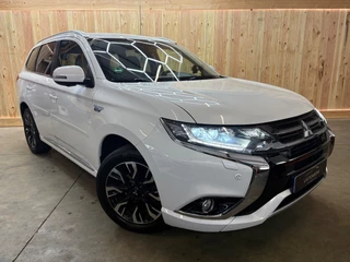 Mitsubishi Outlander 2.0 PHEV instyle 4x4 LEER/AUTOMAAT/NAP