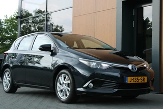 Toyota Auris Toyota Auris 1.8 Hybrid Dynamic | Navigatie | Clima | Camera - afbeelding nr 9