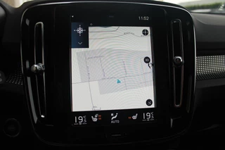 Volvo XC40 Volvo XC40 T5 Recharge R-Design | Panoramadak | Stoelverwarming | Parkeercamera | Keyless | Glossy Black - afbeelding nr 25