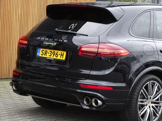 Porsche Cayenne Porsche Cayenne 3.0 S 509PK E-Hybrid / Sport Design / LED - afbeelding nr 49
