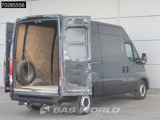 Iveco Daily Iveco Daily 35S18 3.0L Automaat L2H2 3,5t Trekhaak LED Navi Airco Cruise Camera Euro6 L2 11m3 Airco Trekhaak Cruise control - afbeelding nr 7