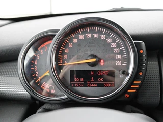 MINI Cooper Mini Cooper 1.5 Business | Navigatie | Airco |  Cruise control | Bluetooth | Lichtmetalen velgen - afbeelding nr 10