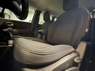 Jeep Renegade Jeep Renegade 1.3T 150pk DDCT S Automaat (Limited) exterieur volledig zwart Apple carplay, Adaptive cruise, Led koplampen - afbeelding nr 14