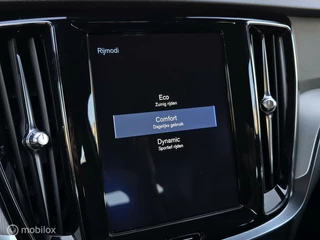 Volvo V60 VOLVO V60 2.0 T5 250PK R-DESIGN CAMERA LEER TREKHAAK CARPLAY - afbeelding nr 22