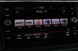 Volkswagen Tiguan Volkswagen Tiguan 1.5 TSI R-Line | Panoramadak | 360 camera | Trekhaak | Full LED | Stoelverwarming | Carplay | Harman-Kardon | Adaptive cruise | Navigatie - afbeelding nr 30