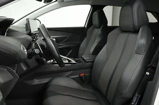 Peugeot 3008 Peugeot 3008 1.6 HYbrid 225 Allure | Stoelverwarming | Adaptive cruise | Camera | Carplay | Half leder | Navigatie | PDC | Sfeerverlichting | Full LED - afbeelding nr 4