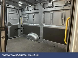 Volkswagen Crafter Apple Carplay, Android Auto, Chauffeursstoel, Parkeersensoren, 3000kg Trekvermogen - afbeelding nr 11