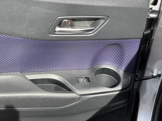 Toyota C-HR Toyota C-HR 1.8 Hybrid Dynamic Adaptive Cruise control Climate control Achteruitrijcamera Parkeersensoren Navigatie - afbeelding nr 31