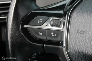 Peugeot 5008 Peugeot 5008 1.2 PureTech Allure/Pano/Navi/7 persoon/ - afbeelding nr 37