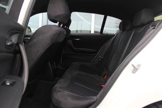 BMW 1 Serie ➡️ BMW 1-serie 116i F20 M Sport Edition | M-pakket | 18 inch | NL auto | Origineel | Trekhaak | Navi | Sportstuur | Xenon | PDC | Climate-control | Cruise-control | Sportstoelen | - afbeelding nr 17