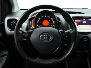 Toyota Aygo Toyota Aygo 1.0 VVT-i x-play Automaat | Carplay navigatie | Camera | Airco - afbeelding nr 28