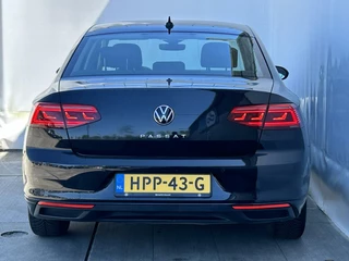 Volkswagen Passat Volkswagen Passat 1.5 TSI 150pk Business FULL LED I NAVI + CAMERA I ELEC. KLEP I DEALER O.H. - afbeelding nr 5