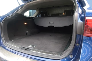 Toyota Avensis Toyota Avensis1.8 VVT-i Executive Business AUTOMAAT,TREKHAAK - afbeelding nr 15