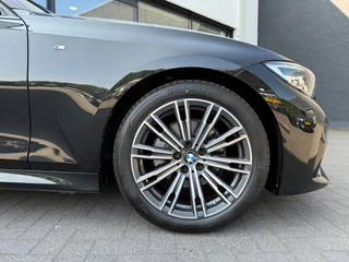 BMW 3 Serie BMW 3 Serie 320i M-Sport,1e Eig,Half Leer,LED,Carplay,Dealer OH,Lane Ass., - afbeelding nr 25