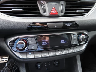 Hyundai i30 Hyundai i30 1.4 T-GDI Aut. Ecc Cruise Navi Trekhaak Pdc 2018 - afbeelding nr 25