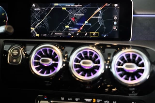 Mercedes-Benz A-Klasse Mercedes-Benz A-klasse 200 AMG 45 Look / Aut / 163 Pk / Navi / Camera / Cruise Control / F1 Flippers / Open Panoramadak / Led / 19 - afbeelding nr 29