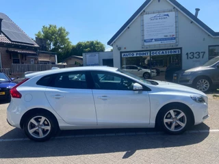 Volvo V40 Volvo V40 1.6 D2 NAVI/CRUISE/PDC/168900KM/NL-AUTO - afbeelding nr 4
