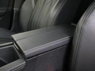 Peugeot 408 Peugeot 408 1.6 Plug-in Hybrid GT 180 | Leder | Navi | 360° Camera | Focal - afbeelding nr 10