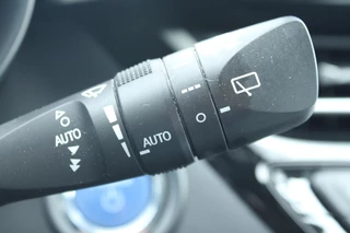 Toyota C-HR Toyota C-HR 1.8 Hybrid Dynamic Keyless entry | Camera | Cruise control - afbeelding nr 22