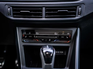 Volkswagen Polo Volkswagen Polo 1.0 TSI R-Line|PANO|BEATS|ACC|CARPLAY|CAMERA - afbeelding nr 22