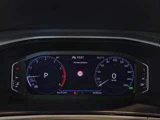 Volkswagen T-Roc Volkswagen T-Roc 1.5 TSI Life 75 Edition / Trekhaak / Virtual Cockpit / NL Auto - afbeelding nr 30
