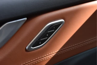 Maserati Levante | Luchtvering | Pano.dak | Camera | Keyless | DAB | Carplay | LED / Xenon | 20
