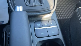 Ford Fiesta Ford Fiesta 1.0 EcoBoost Hybrid Titanium | Winter Pack | Navigatie | Camera - afbeelding nr 25