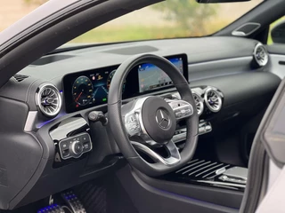 Mercedes-Benz CLA Mercedes CLA-klasse Shooting Brake 250 e AMG Panoramadak|Burmester®|Camera 360°|Head-Up|AppleCarplay|DAB+|Distronic|LED Beam - afbeelding nr 19
