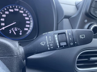 Hyundai Kona Hyundai Kona 1.0T Comfort | Navigatie via Apple Car Play | Achteruitrij camera | 18