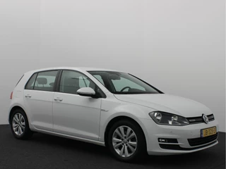 Volkswagen Golf CAMERA / NAVI / CLIMA / PDC / BLUETOOTH / CRUISE / DAB+ / NL-AUTO - afbeelding nr 18