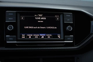 Volkswagen T-Cross Volkswagen T-Cross 1.0 TSI DSG Aut. LIFE PDC Voor en achter Apple Carplay - afbeelding nr 26