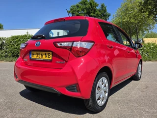 Toyota Yaris Toyota Yaris 1.5 Hybrid AUT, 1e Eigenaar! Camera! Zondag OPEN! - afbeelding nr 11