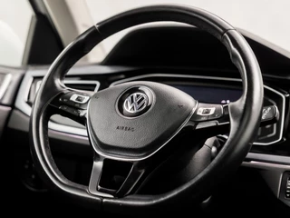 Volkswagen Polo Volkswagen Polo 1.0 TSI R-Line Sport (SCHUIFDAK, VIRTUAL COCKPIT, APPLE CARPLAY, GROOT NAVI, CLIMATE, SPORTSTOELEN, LED KOPLAMPEN, PARKEERSENSOREN, GETINT GLAS, NIEUWE APK, NIEUWSTAAT) - afbeelding nr 18