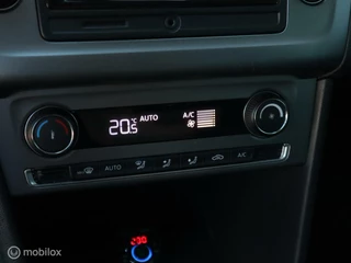 Volkswagen Polo Volkswagen Polo 5Drs 1.0 Allstar Clima Stoelverwarming DonkerGlas Pdc V+A - afbeelding nr 11
