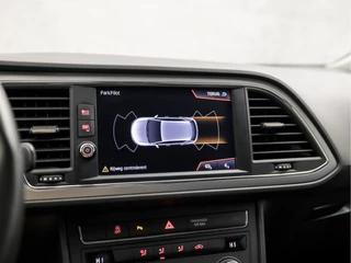 SEAT Leon (APPLE CARPLAY, NAVIGATIE, CLIMATE, KEYLESS START, GETINT GLAS, SPORTSTOELEN, ARMSTEUN, PARKEERSENSOREN, CRUISE, LM VELGEN, NIEUWE APK, NIEUWSTAAT) - afbeelding nr 16