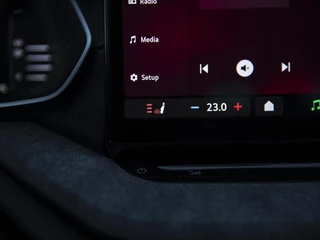 Škoda Octavia Škoda Octavia Combi 1.5 TSI MHEV Business Edition Plus | Matrix LED | Lounge Interieur | Chrome pakket | Stoel-, Stuur- & voorruitverwarming | Navi 13inch | Wireless App-connect | El. achterklep m.sensor | ACC - afbeelding nr 19
