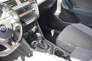 Volkswagen Tiguan Volkswagen Tiguan 1.4 TSI 4Motion Highline Business R - Trekhaak - Standkachel - Stoelverwarming & stuurwielverwarming - Parkeercamera - Climate Control - Cruise Control - LED - - afbeelding nr 18