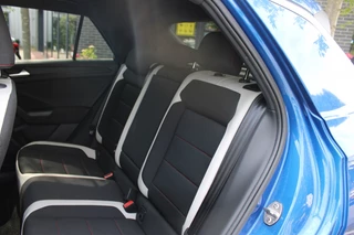 Volkswagen T-Roc Volkswagen T-Roc 1.5 TSI Sport 150PK! Virtual/Navi/17